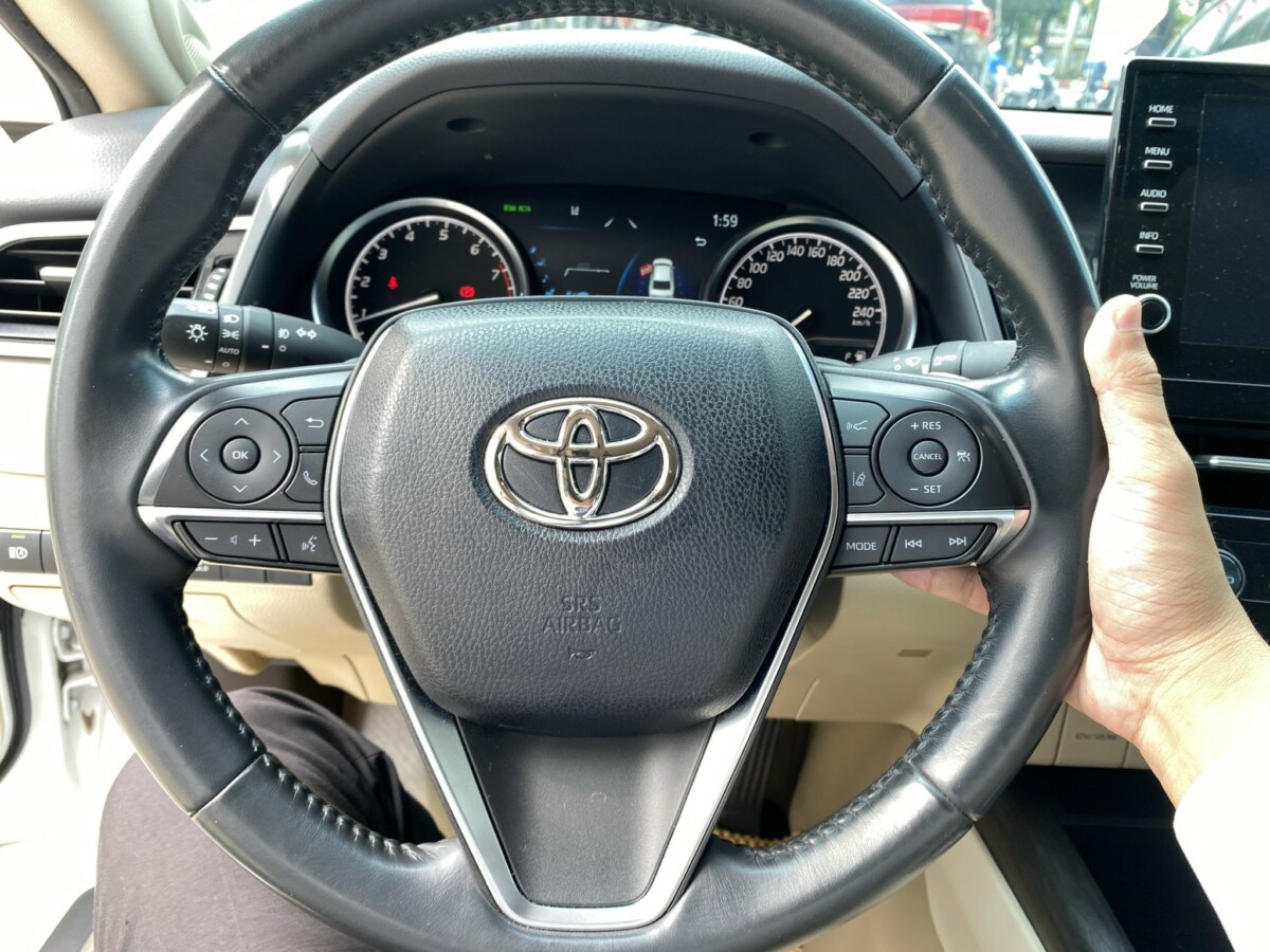 Toyota Camry 2.0Q 2022- Nhập Thái
