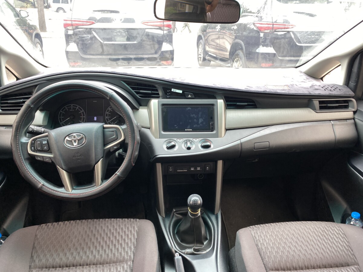 Toyota Innova 2.0E 2023 – Số Sàn
