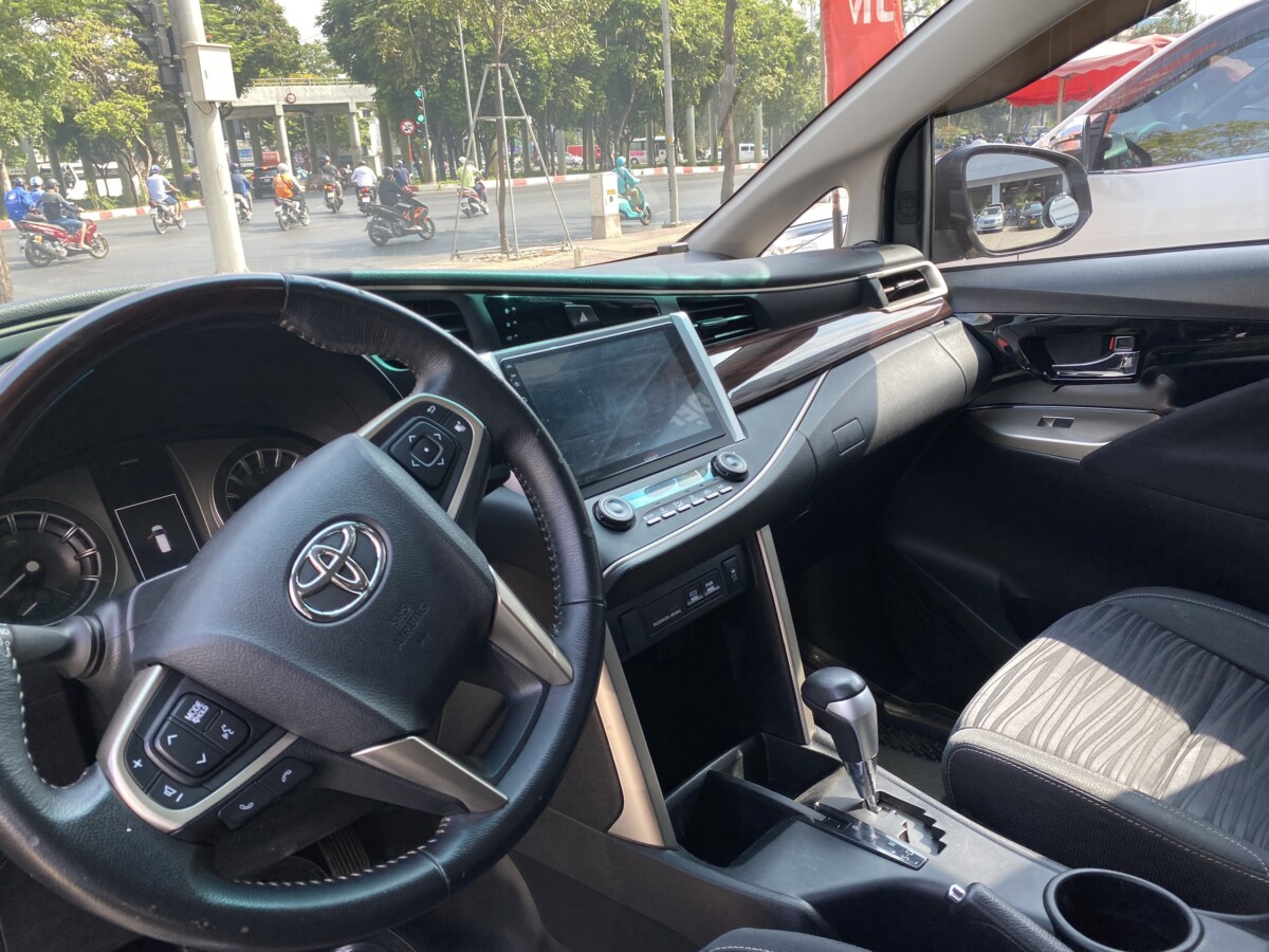 Toyota Innova 2.0G 2019 Bản Venturer